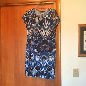 Comfortable, Ty die, to the knee, summer dress. Beautiful rich colors.